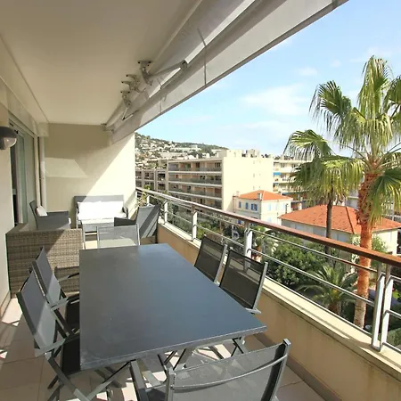 Apartment Fully Equipped With Large Terrace Lounge Area *